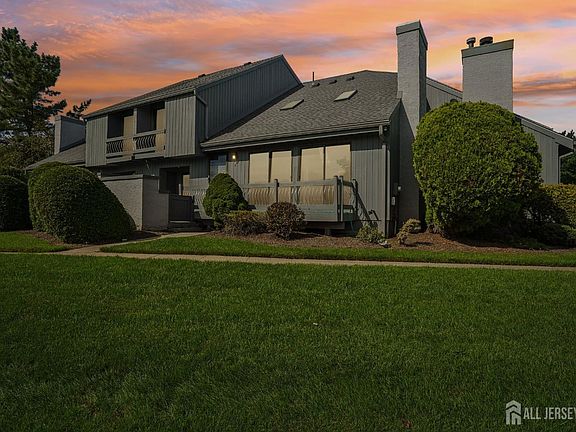 2nd image of 47 Linda Ln