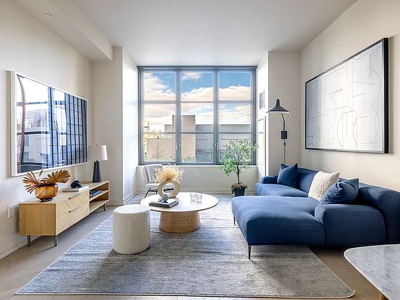 3rd image of 115 York St #11B
