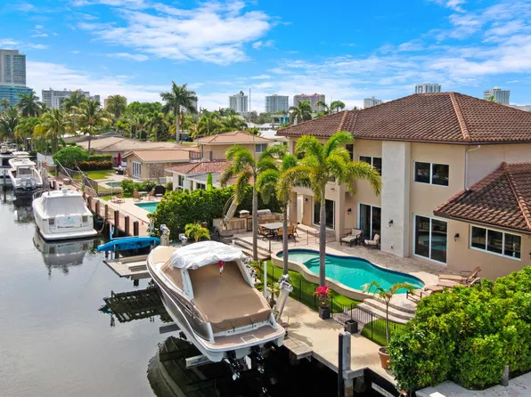 2461 SE 10th St, Pompano Beach, FL 33062