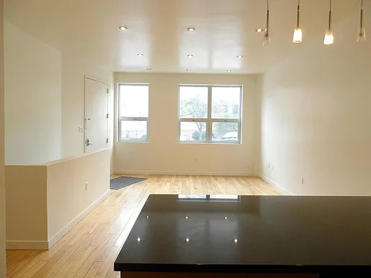 Rented by Portman Realty Corp | media 22