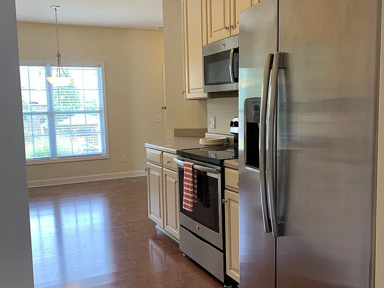 175 Phoenix Blvd NW — Photo 3
