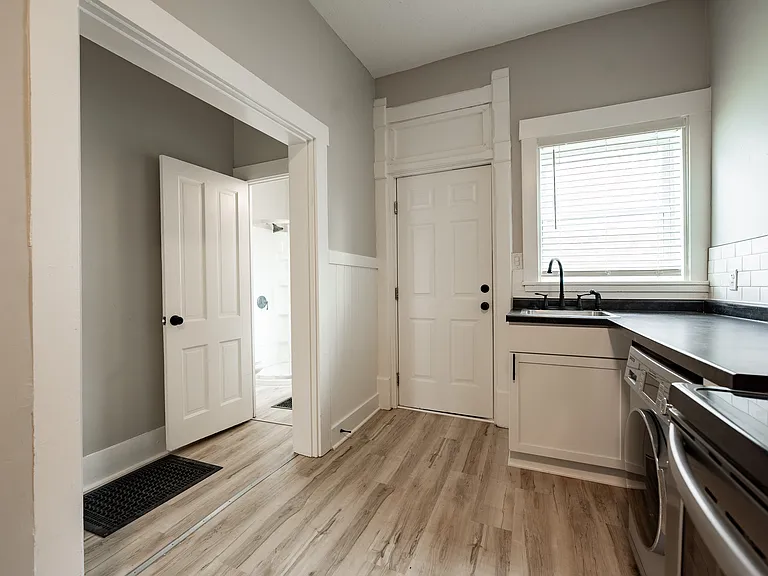119 S Jackson St #1 — Photo 12