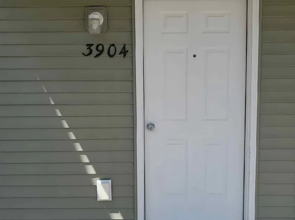 Holiday Village Townhomes