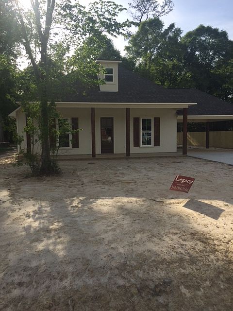 Acadian Stucco Porch