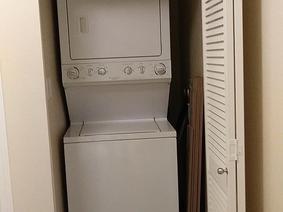 5th image of 1580 Union St Unit 207