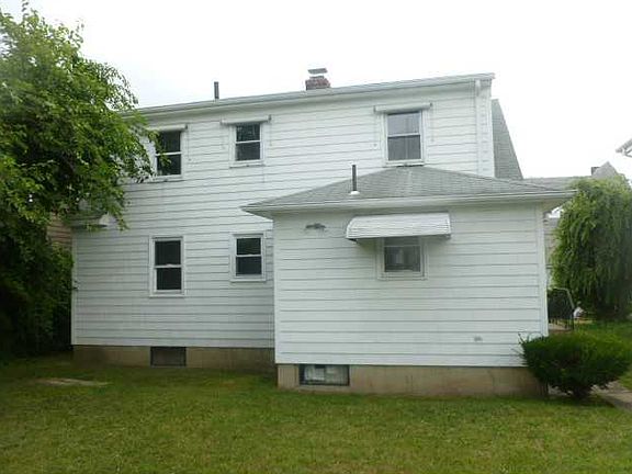 2nd image of 519 Laurel Hill Ave