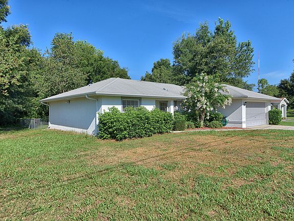 2nd image of 18 Aspen Dr