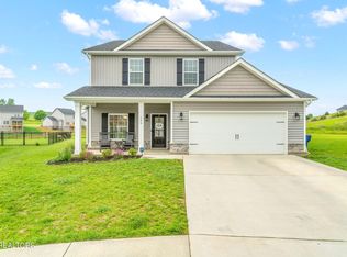 106 Deerberry Ln, Oak Ridge, TN 37830