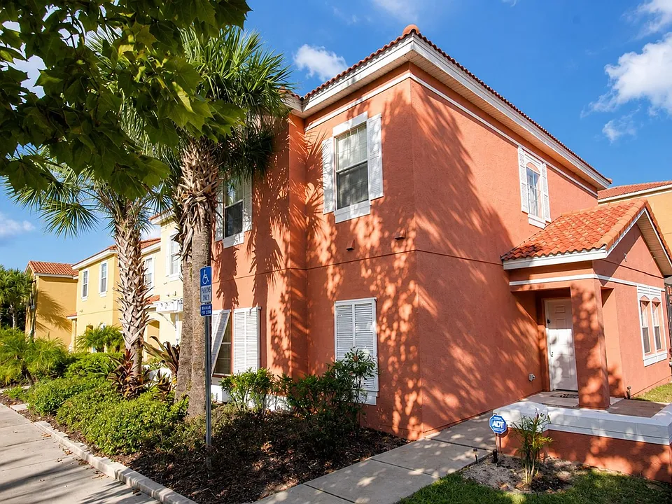 3152 Yellow Lantana Ln