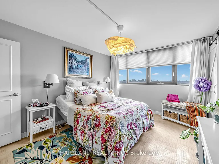 1333 Bloor St #2409 — Photo 12