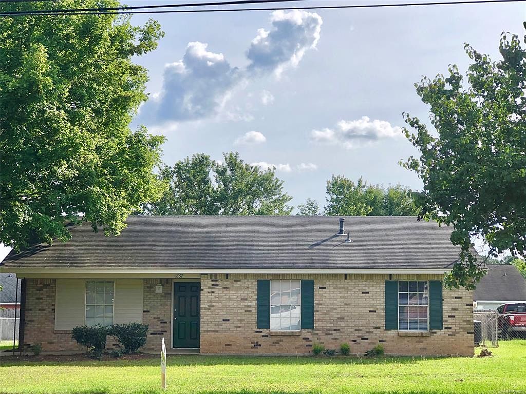 1667 Deatsville Hwy, Millbrook, AL 36054 Zillow