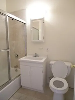 Rented by Vickers Realty | media 8