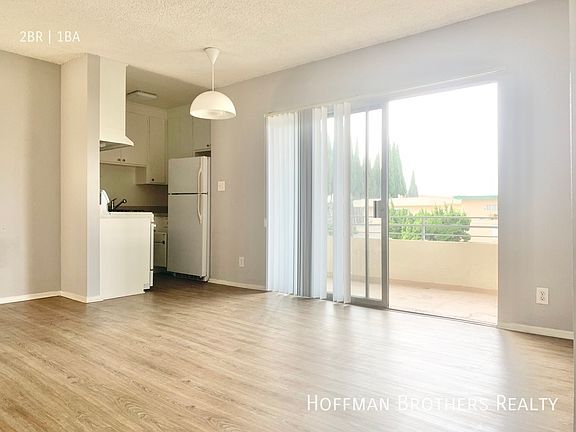 2nd image of 1824 Colby Ave #4A