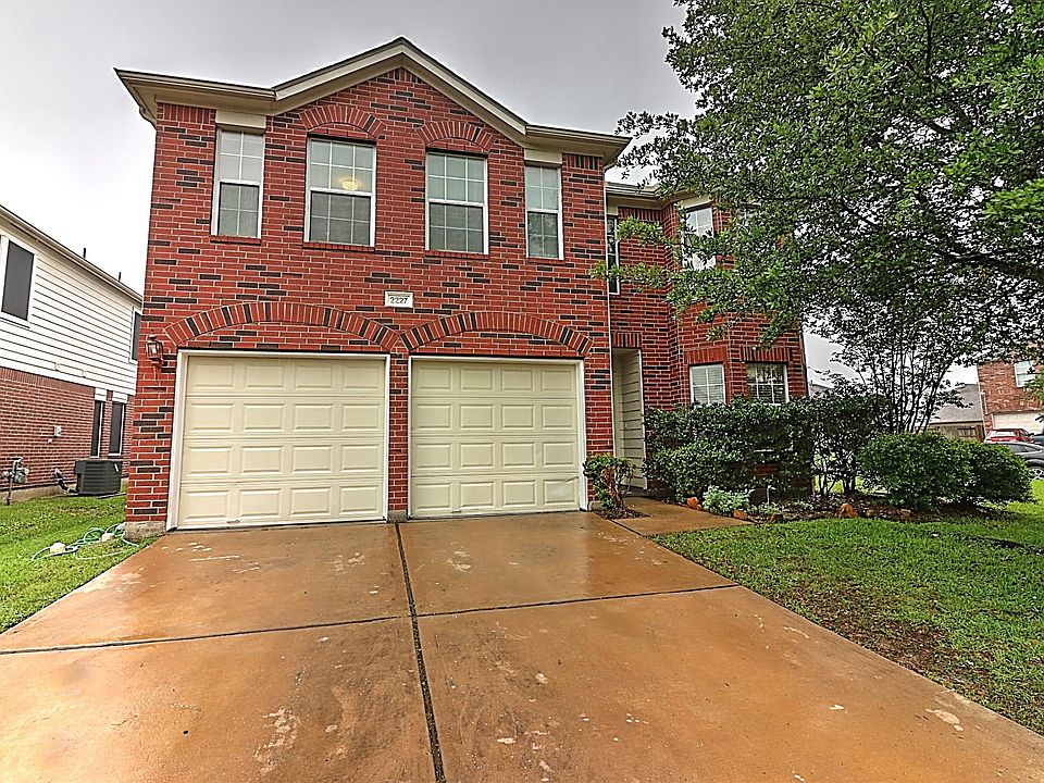 1st image of 2227 Red Valley Dr