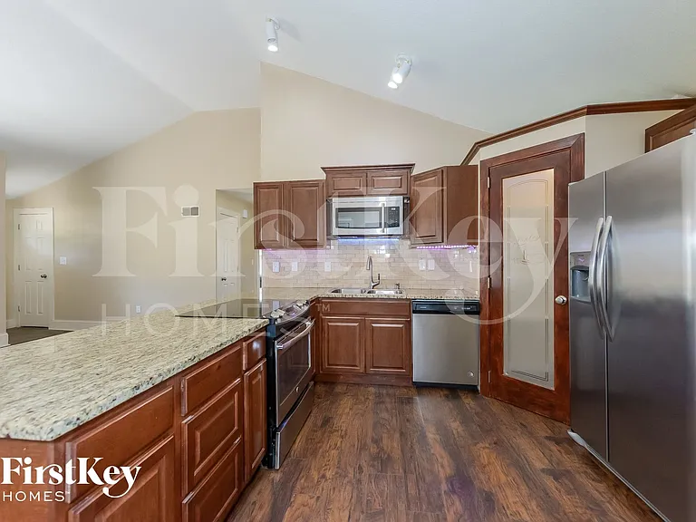 306 NW 54th Ter — Photo 5