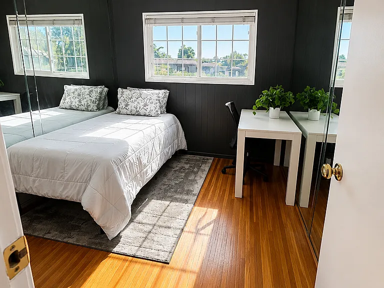 2234 Carfax Ave — Photo 2