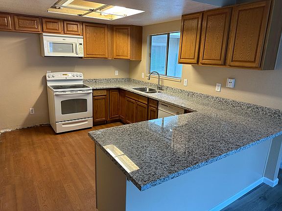 4th image of 9047 Sherill Ct #1