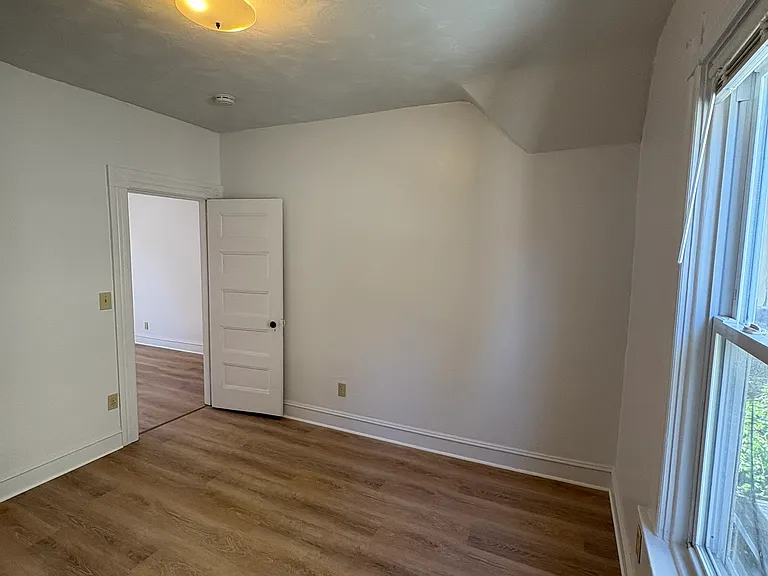 105 America St #3 — Photo 26
