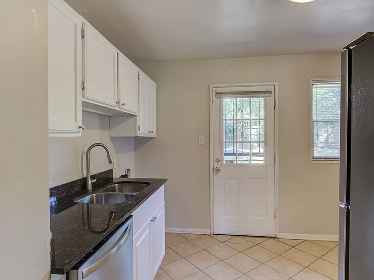 4966 Verne Rd — Photo 7