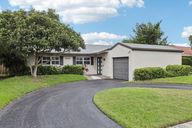 NW 33rd Mnr-S1810-001.jpg