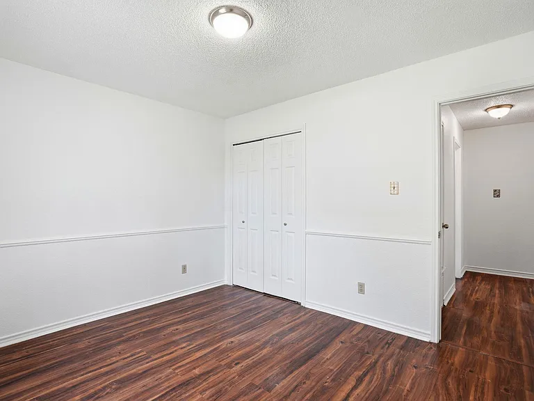 306 Woodstone Dr — Photo 26
