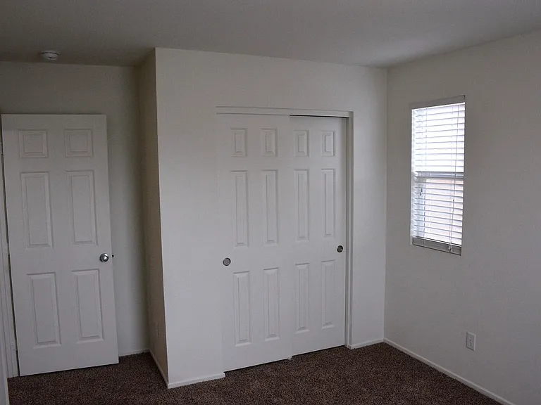 9920 Turquoise Glass Ct — Photo 17