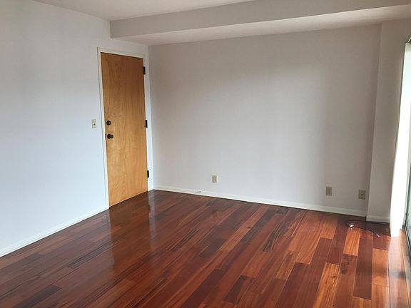 2nd image of 900 19th Ave S APT 804