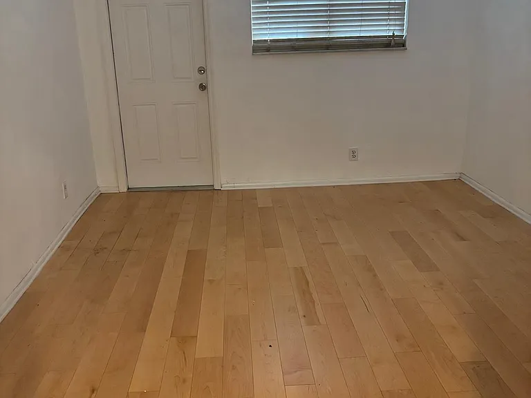 1724 Johnson St #22 — Photo 4