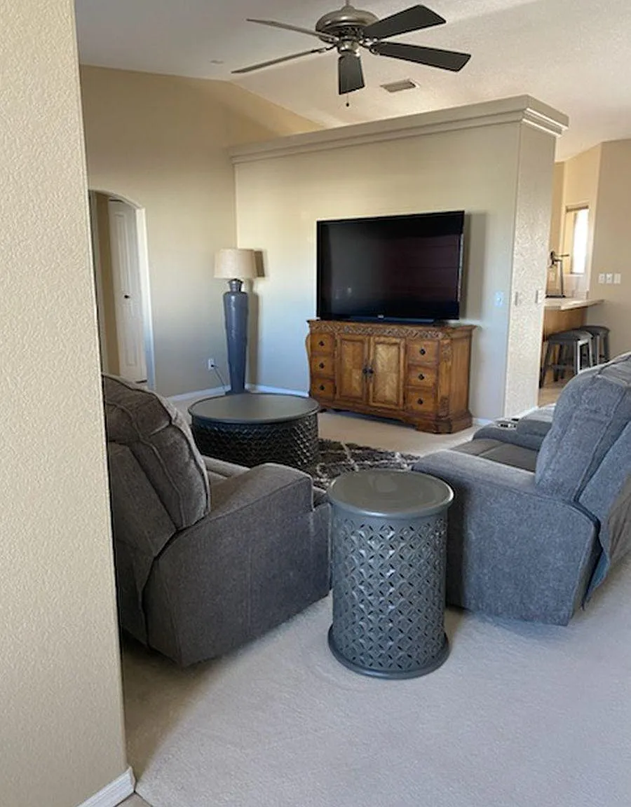 3 bed, 1396 sqft, $2,600 — Photo 3
