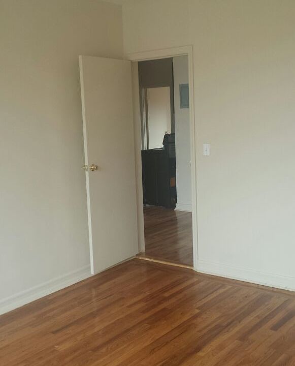 2nd image of 2707 Morris Ave APT 1A