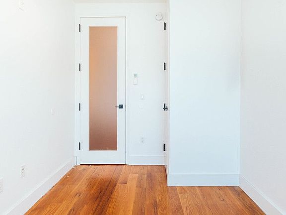 4th image of 1144 Dekalb Ave APT 3F