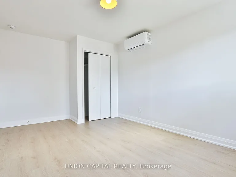 612 Gerrard St E #2 — Photo 14