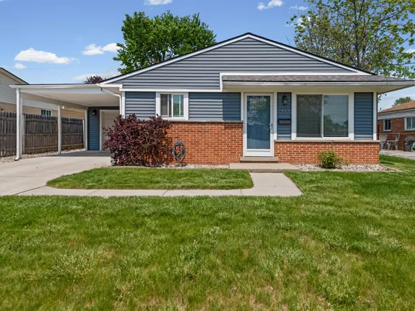 23005 Avon St, Saint Clair Shores, MI 48082