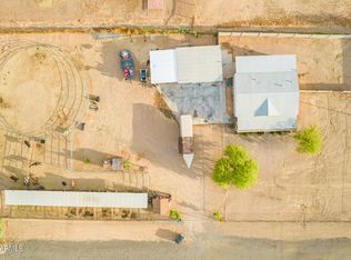 745 W Smoketree St, Apache Junction, AZ 85120