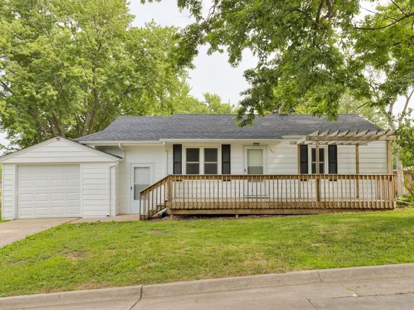 703 Mafred Dr, Norwalk, IA 50211