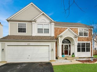 871 Chesapeake Blvd, Grayslake, IL 60030
