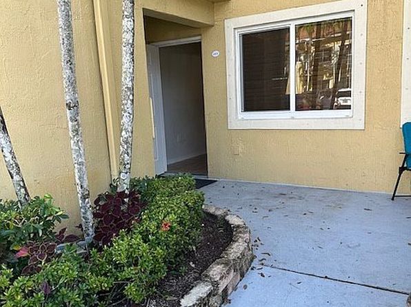 7920 NW 6th St APT 103