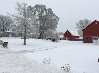 38W175 S Water Rd, Elgin, IL 60124