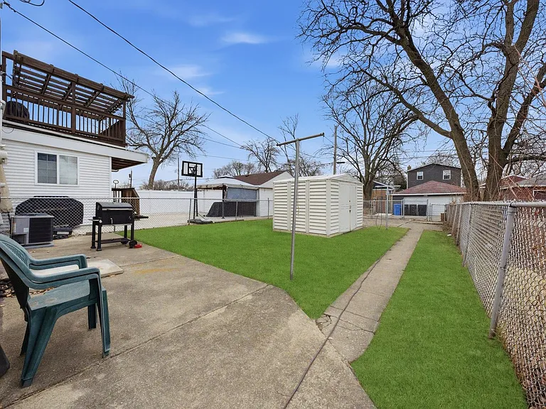 4605 S Laramie Ave — Photo 6