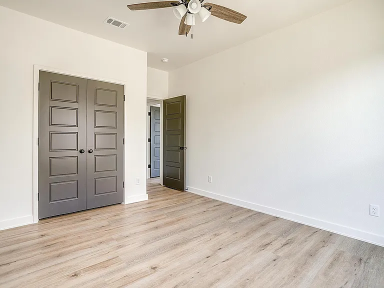 3223 S University Dr — Photo 34