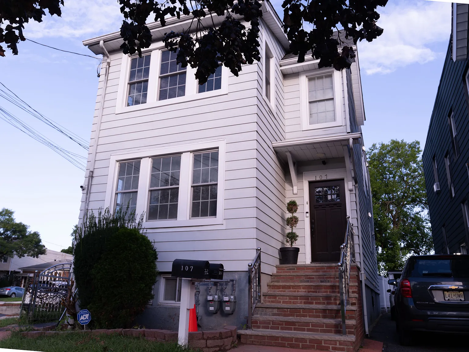2 bed, $2,500 — Photo 1