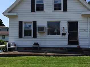 406 Walnut St, Washington, IL 61571