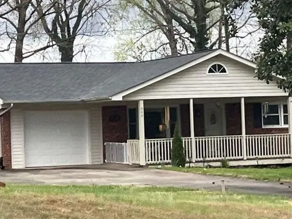 838 Hudlow Rd, Forest City, NC 28043