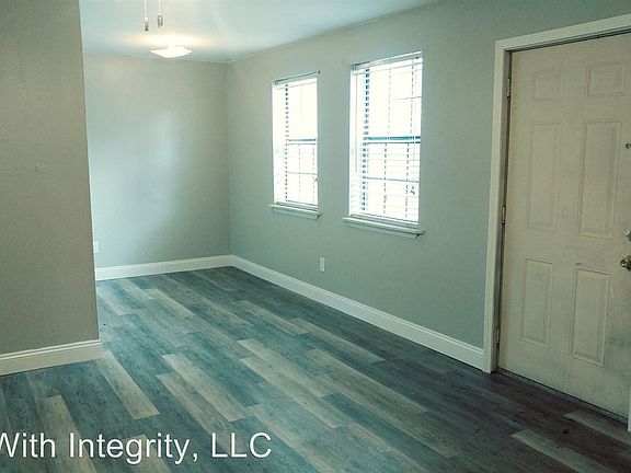2nd image of 3217 Nekoma Ln APT B