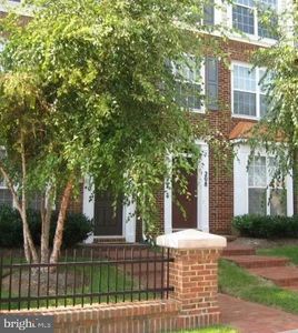 208 Fallsgrove Blvd #13, Rockville, MD, 20850