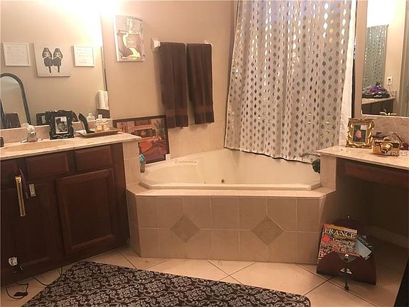5th image of 2424 Pond Cove Way