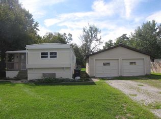 804 E Seneca St, Albion, IN 46701