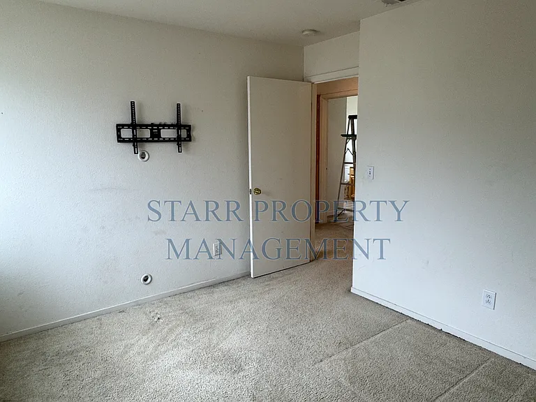 1934 Pissarro Ct — Photo 18