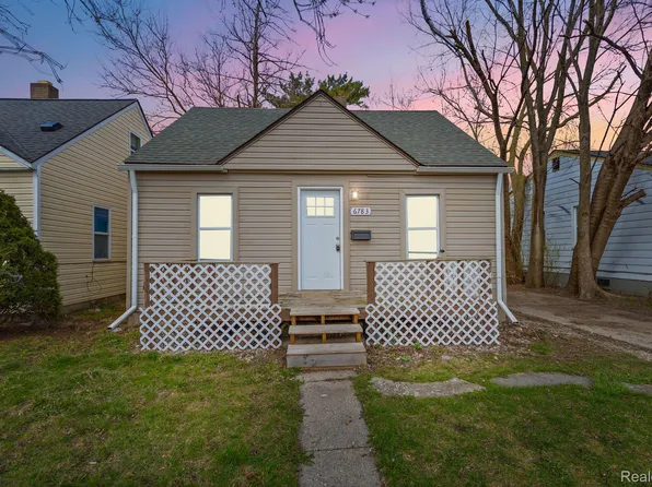 6783 Chalmers Ave, Warren, MI 48091