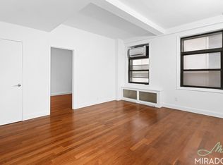 132 E 45th St APT 4F, New York, NY 10017